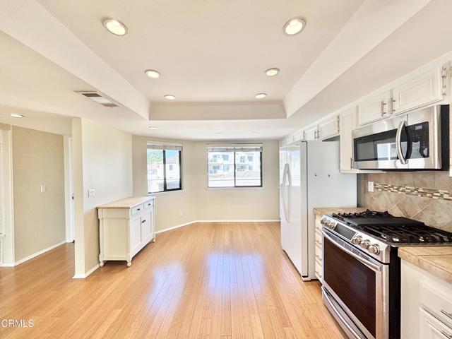 Detail Gallery Image 8 of 40 For 558 Terrace View Pl, Port Hueneme,  CA 93041 - 2 Beds | 2 Baths