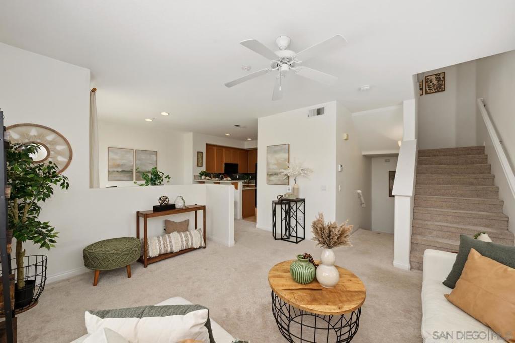4611 Central Plaza - photo 2