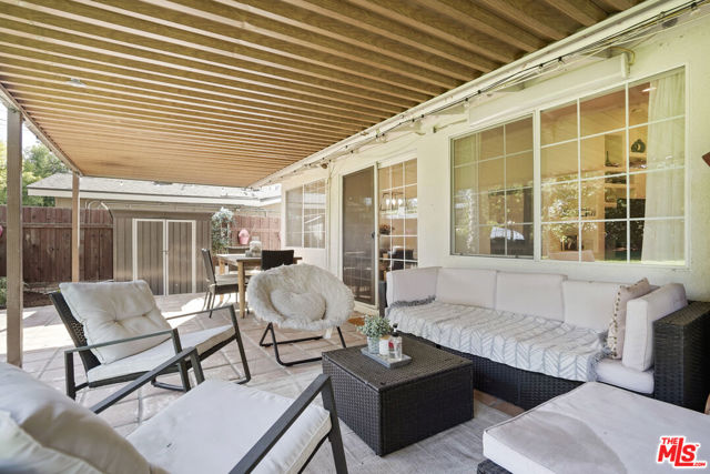 20338 Coulson Street, Woodland Hills CA: https://media.crmls.org/mediaz/7f3e66da-400c-4816-9ea0-ecc5486222fd.jpg