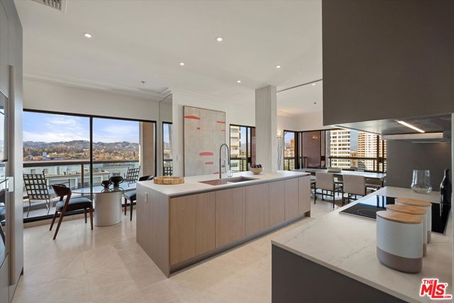 10724 Wilshire Boulevard, Los Angeles CA: https://media.crmls.org/mediaz/7f4096d8-5393-4e06-aee0-0f3923cf224d.jpg