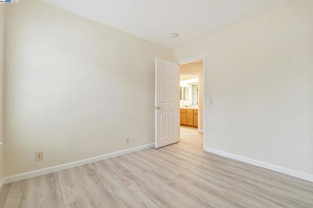 4293 OLIVER WAY, Union City CA: https://media.crmls.org/mediaz/7f41e09b-02e2-41ad-b1f8-58bf5f8cb28b.jpg
