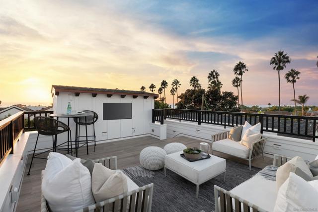 462 Westbourne Street, La Jolla CA: https://media.crmls.org/mediaz/7f41e975-994b-4fa1-a3ec-2f9f3b3c4e6b.jpg