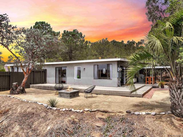 3854 56 Via Del Mar, San Diego CA: https://media.crmls.org/mediaz/7f42bc40-f683-4a75-8ff0-b710833fb20e.jpg
