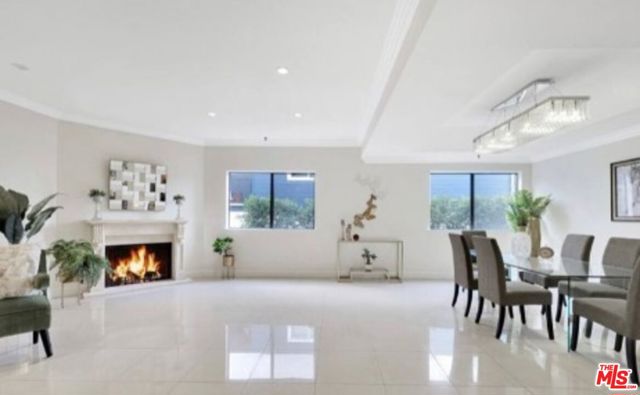 5340 Wilkinson Avenue, Valley Village CA: https://media.crmls.org/mediaz/7f435b7a-417c-4166-8a55-9351f1fc2479.jpg