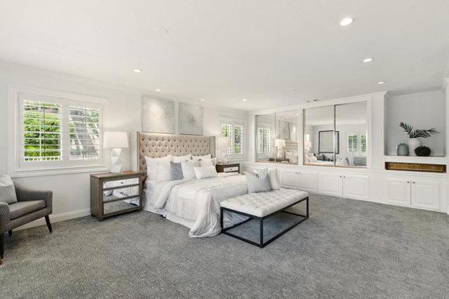698 Emerald Hill Road, Redwood City CA: https://media.crmls.org/mediaz/7f44a04f-1a08-42f6-9f35-d9116401214e.jpg