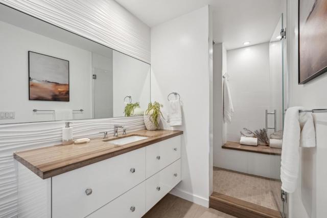 1 Millbrae Circle, Millbrae CA: https://media.crmls.org/mediaz/7f461cc6-b02a-4c2c-a021-b6a7b039a8c5.jpg