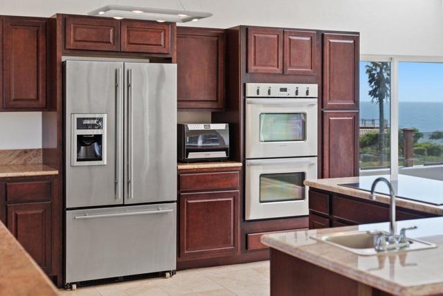 420 Sand Dollar Drive, La Selva Beach CA: https://media.crmls.org/mediaz/7f47cdbf-f1f9-4ac1-800e-38cda692cff8.jpg