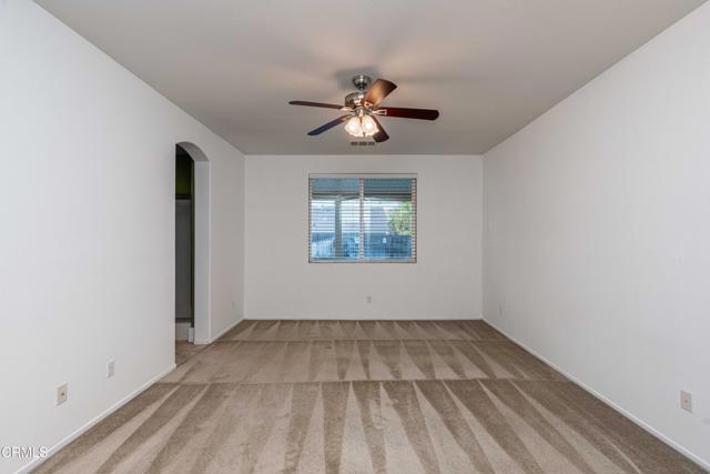 10909 Rainwater Lane, Bakersfield CA: https://media.crmls.org/mediaz/7f47e93e-b8d8-48c8-90c1-f49143f28552.jpg