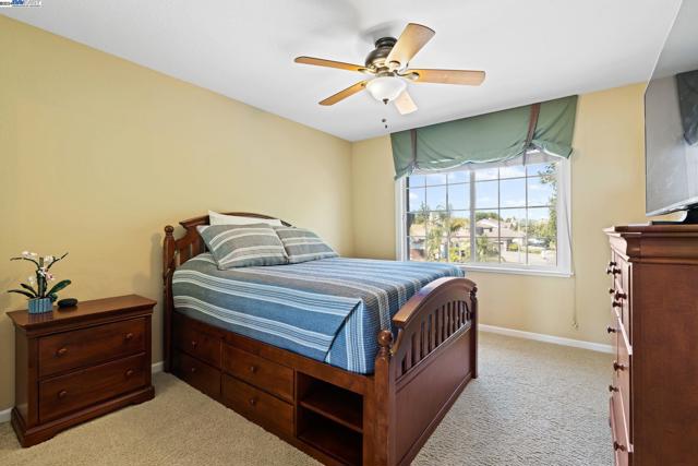 Image 30 of 60 For 1017 Vineyard Dr