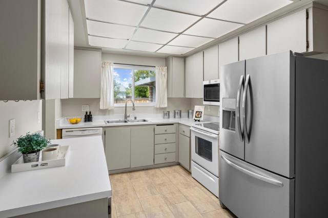702 Cree Drive, San Jose CA: https://media.crmls.org/mediaz/7f481543-f4d0-444a-be00-989176b492b0.jpg