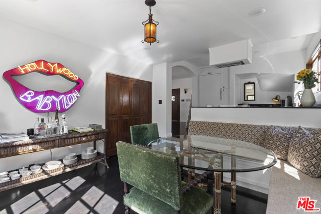 1811 Courtney Avenue, Los Angeles CA: https://media.crmls.org/mediaz/7f487d6b-6dc2-4b4e-9c74-095a6d083708.jpg
