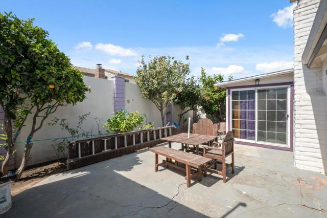 1518 Duran Circle, Salinas CA: https://media.crmls.org/mediaz/7f48ed32-a6dd-4853-a43e-883081c4288d.jpg