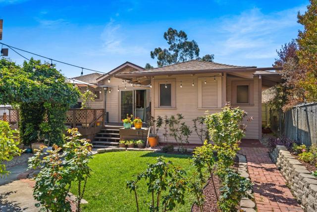 4567 New Hampshire Street, San Diego CA: https://media.crmls.org/mediaz/7f490242-0af3-4240-a380-8f655bd3787b.jpg