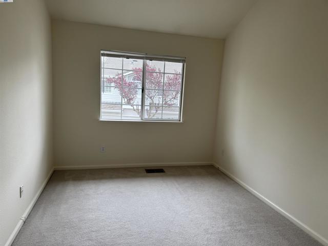 119 Heritage Park Dr, Danville CA: https://media.crmls.org/mediaz/7f49dced-9a2d-471a-8a60-3c0e13399d0d.jpg