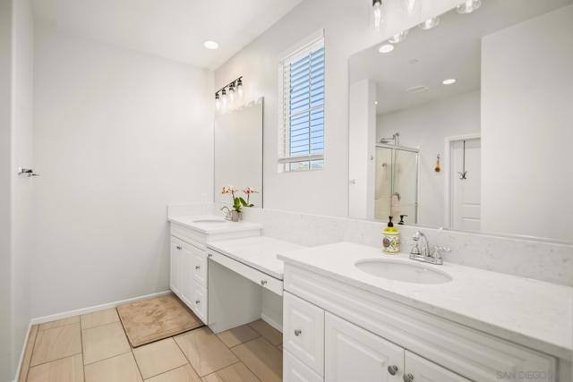 1257 Calle Datura, Chula Vista CA: https://media.crmls.org/mediaz/7f4a51d0-fd3d-46c6-84fe-d6f812dfc7a8.jpg