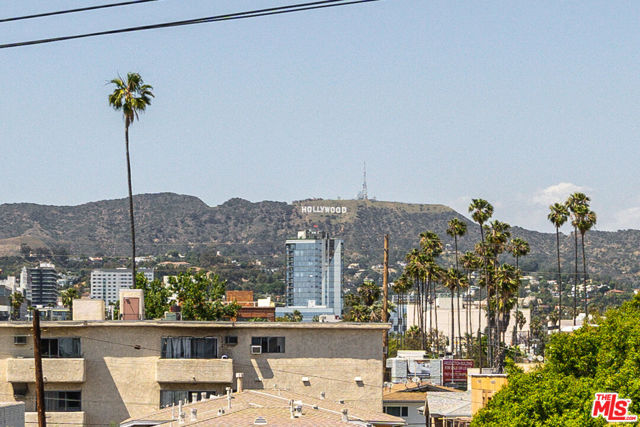 5941 Barton Avenue, Los Angeles CA: https://media.crmls.org/mediaz/7f4a6d12-6c59-4c6f-8fec-8d71d72f6588.jpg