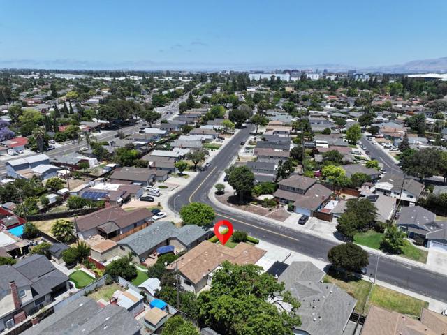 2076 Clark Avenue, Santa Clara CA: https://media.crmls.org/mediaz/7f4a8de1-ab83-4e4b-a541-7d3397fba591.jpg