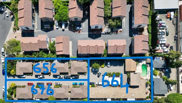 676 Berry Ave, Hayward CA: https://media.crmls.org/mediaz/7f4b343e-8879-475a-bd67-8c1989cb5fdf.jpg