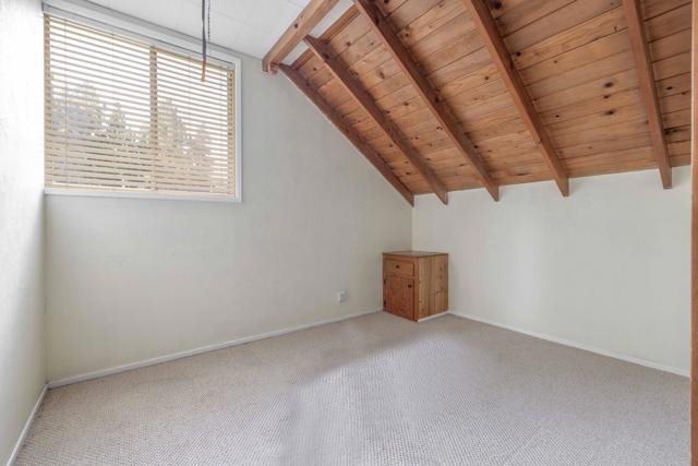 605 Elysian Boulevard, Big Bear CA: https://media.crmls.org/mediaz/7f4b7c61-874c-4f72-b96b-482805eec687.jpg