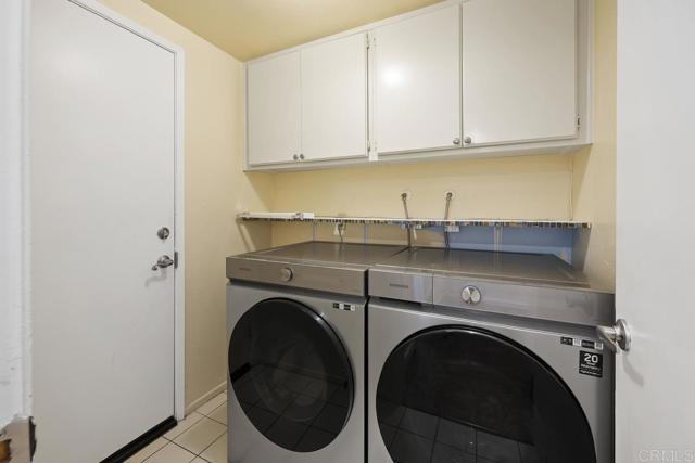 647 Boysenberry Way, Oceanside CA: https://media.crmls.org/mediaz/7f4bf852-9a4f-4f6c-936b-cb2e17e582cf.jpg