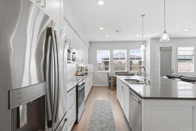 Detail Gallery Image 8 of 41 For 1166 Evelyn Drive, El Cajon,  CA 92021 - 3 Beds | 2/1 Baths