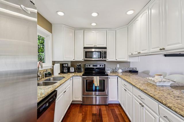 3843 Riviera Drive, San Diego CA: https://media.crmls.org/mediaz/7f4dfc41-9a79-497e-8d99-ba0d331a7575.jpg