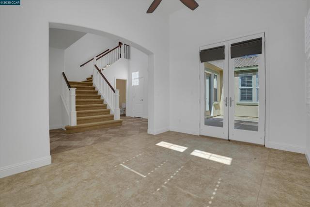 1411 Granite Creek Dr, Patterson CA: https://media.crmls.org/mediaz/7f4e0fe3-df11-43c7-b4e1-1ae602a613e8.jpg