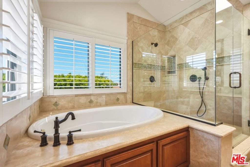 MLS #26856853 image #47