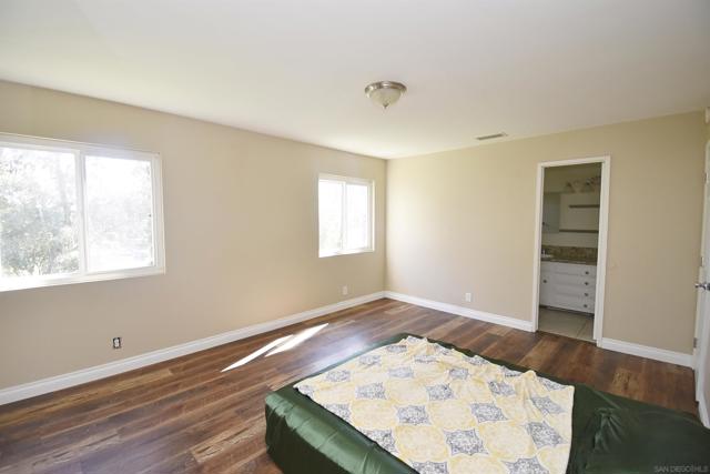 10957 VALLE VISTA ROAD, Lakeside CA: https://media.crmls.org/mediaz/7f4e6577-565f-4286-bc27-520a080050b0.jpg