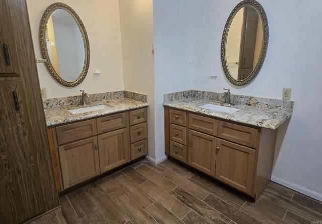 15613 Hawley Court, El Cajon CA: https://media.crmls.org/mediaz/7f4f6f5e-0275-4bb5-9b47-bd661d7b7bf7.jpg