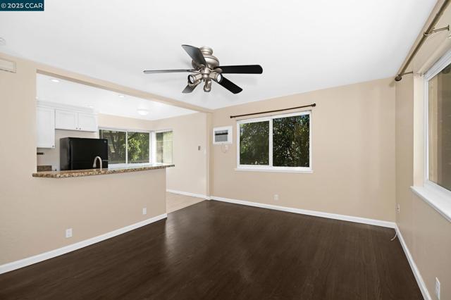 2634 Baldwin Ln, Walnut Creek CA: https://media.crmls.org/mediaz/7f4f840f-5cb9-43ea-bdcd-63cabe3ff18c.jpg