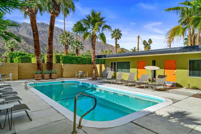 1611 S Calle Palo Fierro #4, Palm Springs, CA 92264