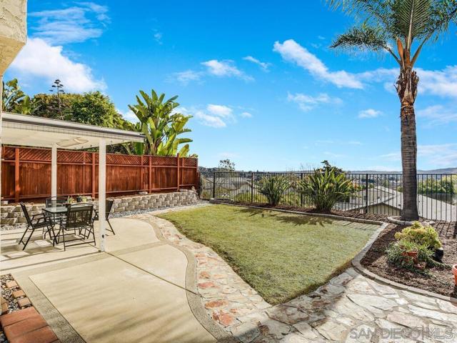 9845 Paseo Montalban, San Diego, California 92129, 3 Bedrooms Bedrooms, ,2 BathroomsBathrooms,Single Family Residence,For Sale,Paseo Montalban,250016775SD