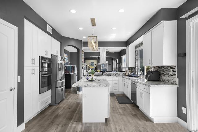 1258 W Vaquero Ct., Chula Vista CA: https://media.crmls.org/mediaz/7f530a0d-7da0-44b5-bf7e-bb8b1d35759c.jpg
