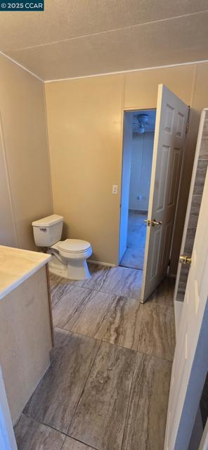 16401 San Pablo Ave, San Pablo CA: https://media.crmls.org/mediaz/7f539cff-401c-4199-afb9-c545d095dd9f.jpg