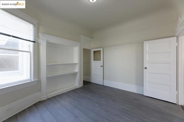 49 Auburn Street, San Francisco CA: https://media.crmls.org/mediaz/7f53eb9e-f79f-4bde-95f0-93b4db06bb6f.jpg