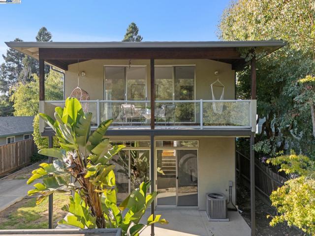 Image 4 of 60 For 2775 Hansen Rd