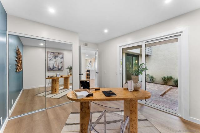 16048 Via Viajera, Rancho Santa Fe CA: https://media.crmls.org/mediaz/7f54871f-8b3b-4951-9245-b73594eb95ad.jpg