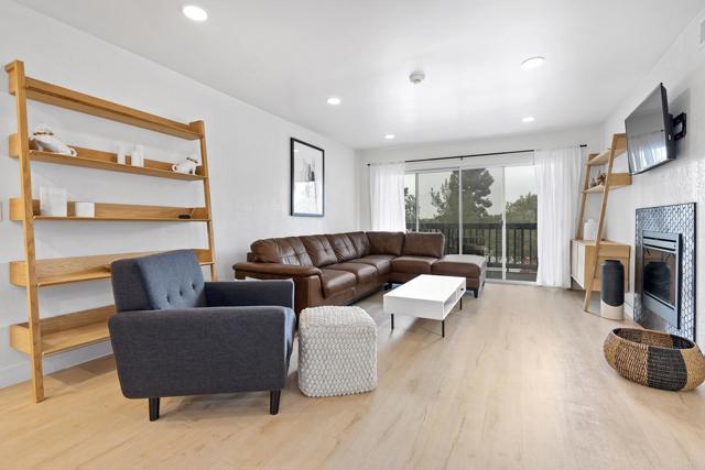 5205 Raintree Circle photo 3
