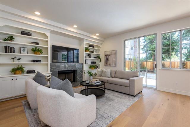 18 Melvin Henry Court, Redwood City CA: https://media.crmls.org/mediaz/7f55cb34-cb35-46cb-9144-92437efbb82a.jpg