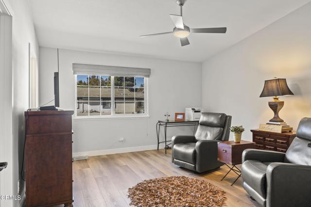 Master Bedroom with Ceiling Fan_Light