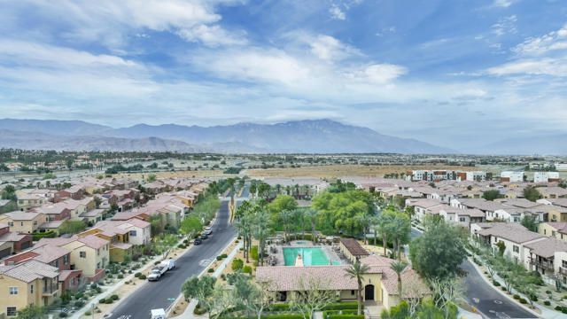 601 Calle Vibrante, Palm Desert, CA 92211