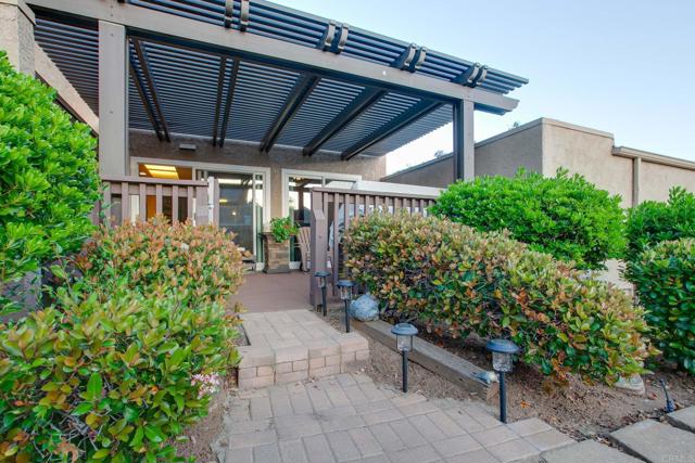 Home for Sale in Ramona