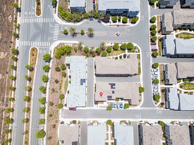 5211 Beachfront Cove, San Diego CA: https://media.crmls.org/mediaz/7f57bb50-39d4-4b38-b9ce-3cf0e00fbb78.jpg