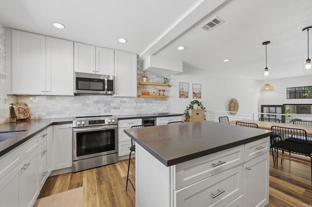 2372 Altisma Way - photo 13