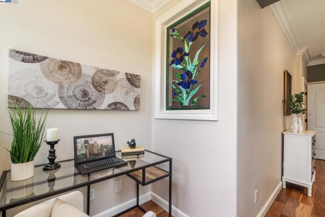 5989 Hillbrook Pl, Dublin CA: https://media.crmls.org/mediaz/7f58e5c9-e899-4bd8-9e0b-ee5eb3d69741.jpg