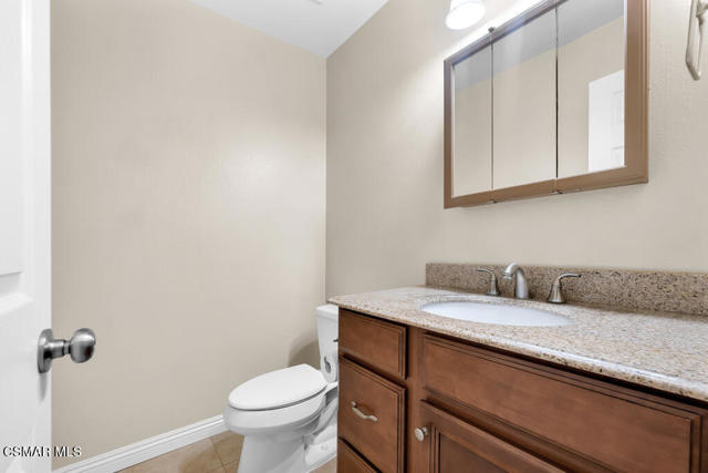 4853 Colony Drive, Camarillo CA: https://media.crmls.org/mediaz/7f5a636e-0dde-4d99-8737-6fd1061e7039.jpg
