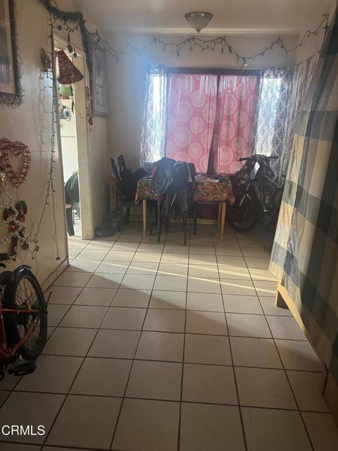 502 504 E Hemlock Street, Oxnard CA: https://media.crmls.org/mediaz/7f5a731e-b215-485b-9a89-cf7ff3d7b166.jpg