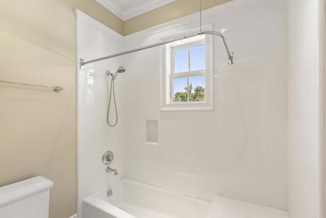 16631 Valle Verde Rd, Poway CA: https://media.crmls.org/mediaz/7f5b7ea0-6c1d-4785-b787-711cf516f7f7.jpg