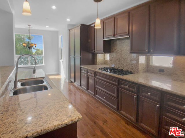 18944 Northern Dancer Lane, Yorba Linda CA: https://media.crmls.org/mediaz/7f5e33b7-f2b1-4767-a95c-f947f407a545.jpg